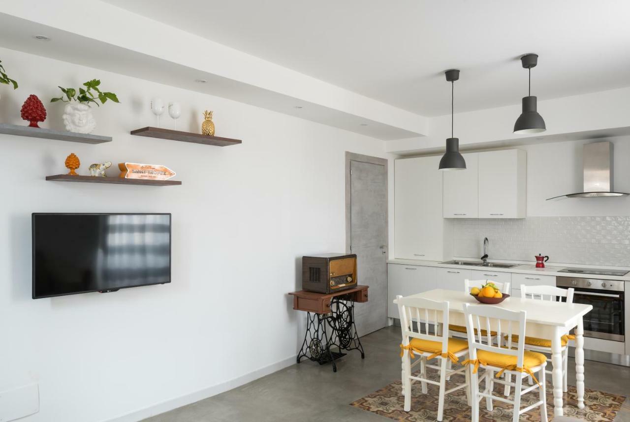 Am Suite With Terrace By Wonderful Italy Сиракуза Екстериор снимка